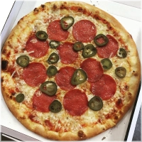 salami,ui,spaanse peper